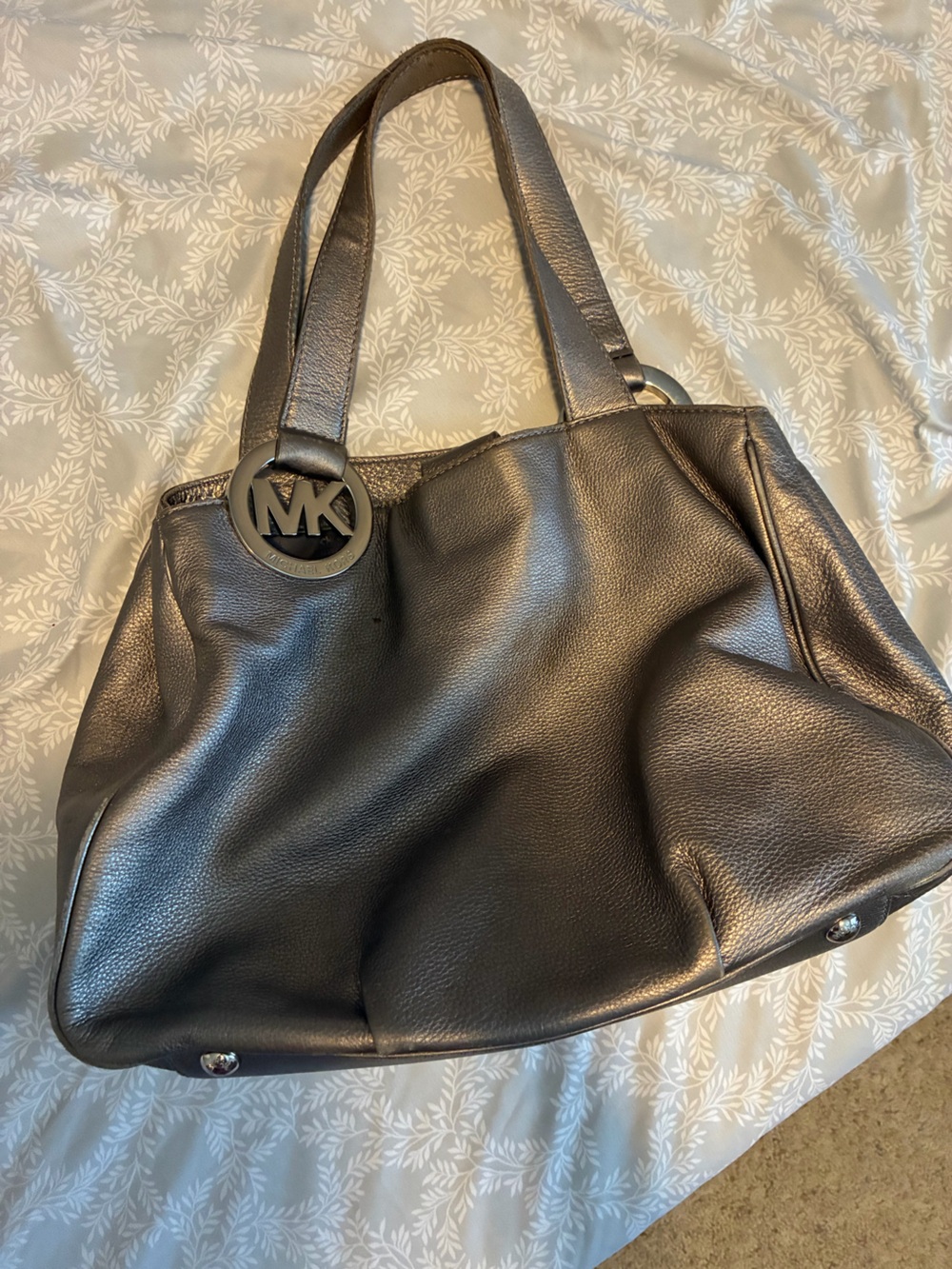 Y2K vintage Michael Kors Silver Leather Shoulder Bag